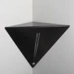 étagère d'angle salon étagère de coin moderne et originale noire