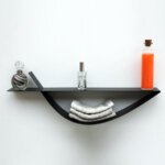 Une étagère murale originale et décorative étagère moderne et design en métal pour salle de bain